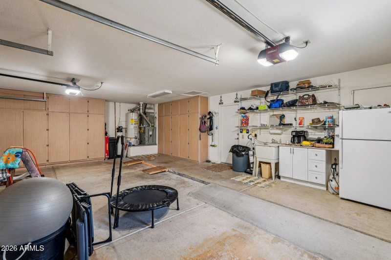 39-web-or-mls-N 148th Dr-S1203-039