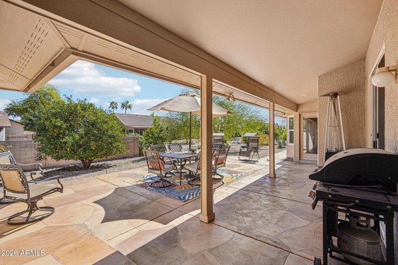 40-web-or-mls-N 148th Dr-S1203-040