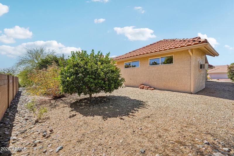 41-web-or-mls-N 148th Dr-S1203-041