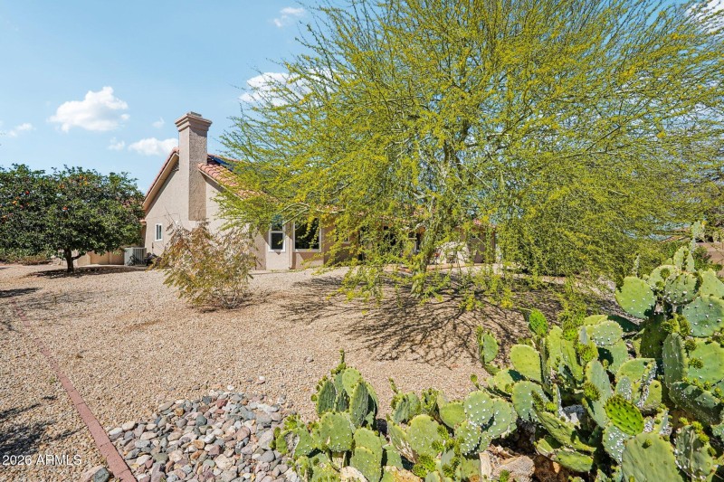 42-web-or-mls-N 148th Dr-S1203-042