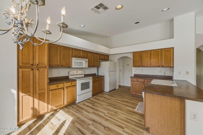 18-web-or-mls-43229 W Hillman Dr-117