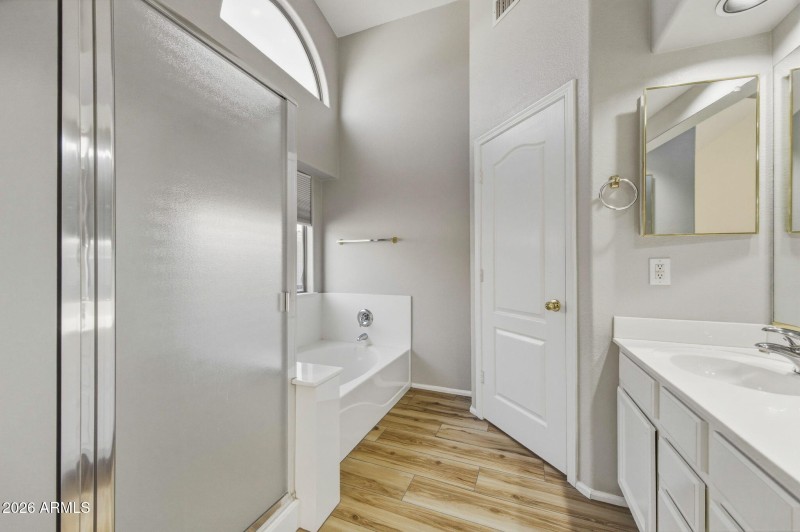 29-web-or-mls-43229 W Hillman Dr-128