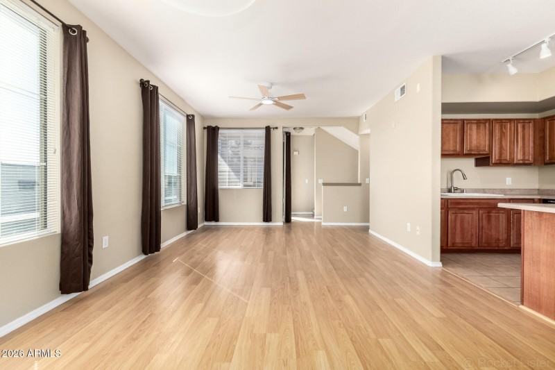 09 - Cave Creek 18250