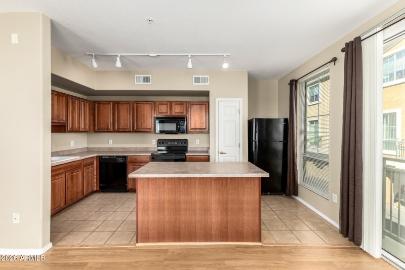 10 - Cave Creek 18250