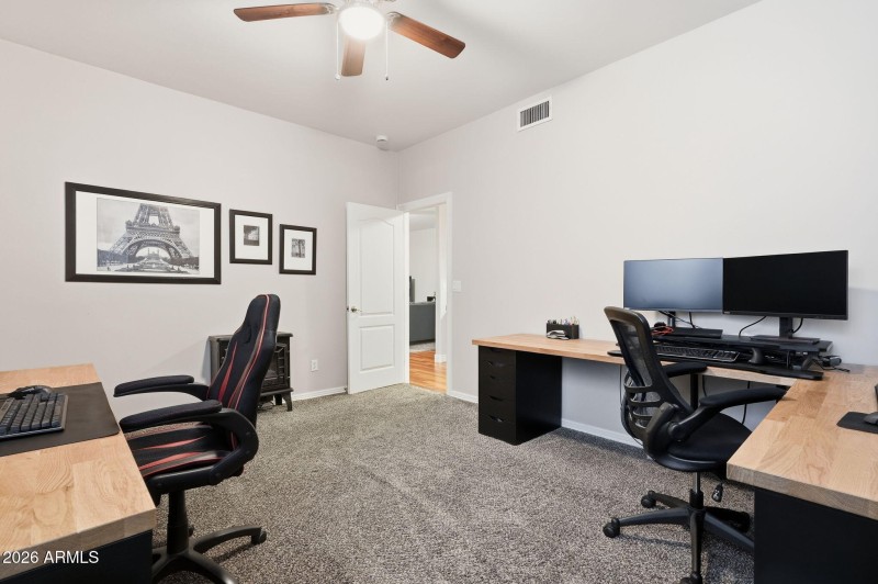 Den or Office, Pic #2