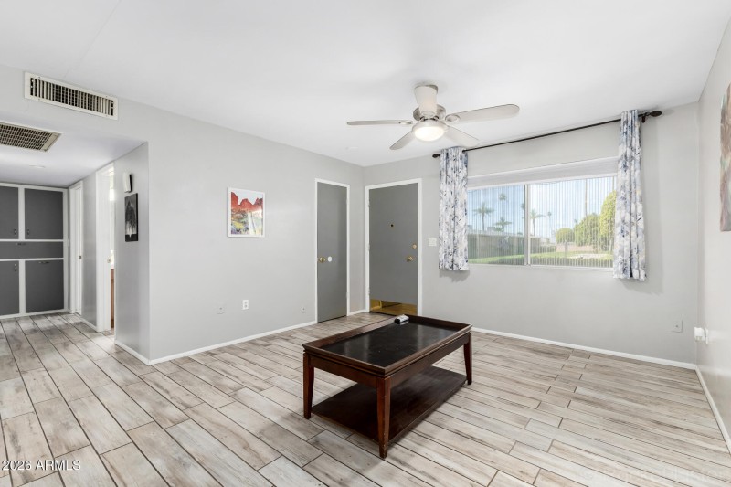 Irwin 111th living room and hall