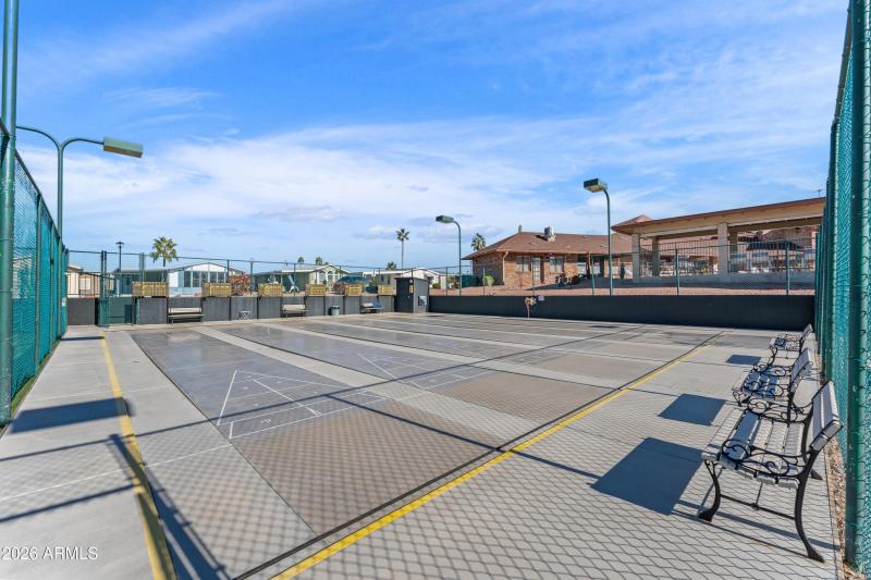 32-032-community-amenities