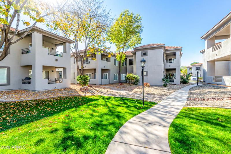 33 - Arrowhead Clubhouse