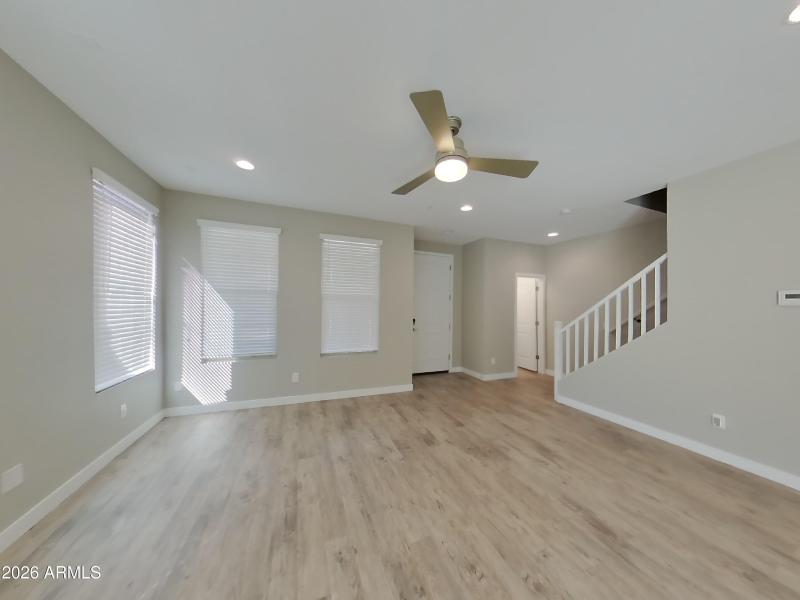 1_pc_EBPd758cRx_NKVqJy68sM_layout_1