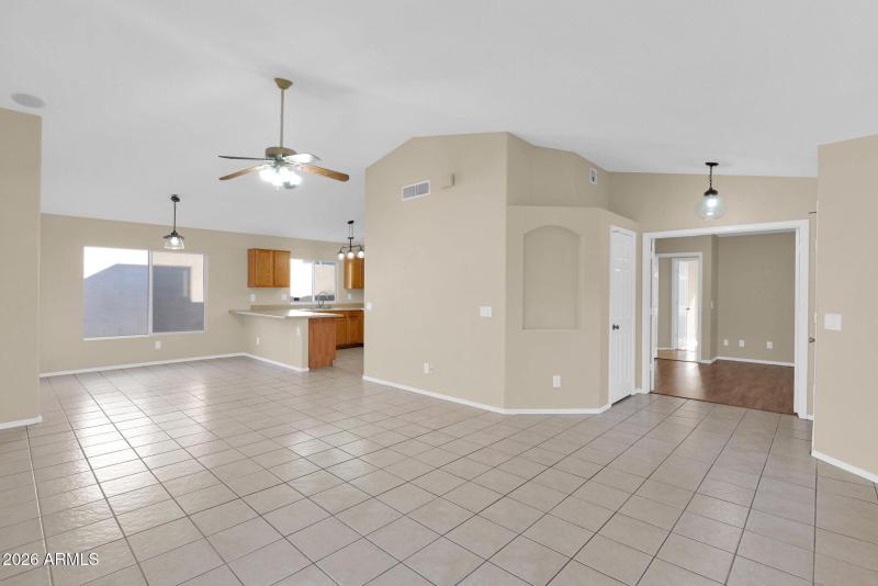 6-web-or-mls-P1482133