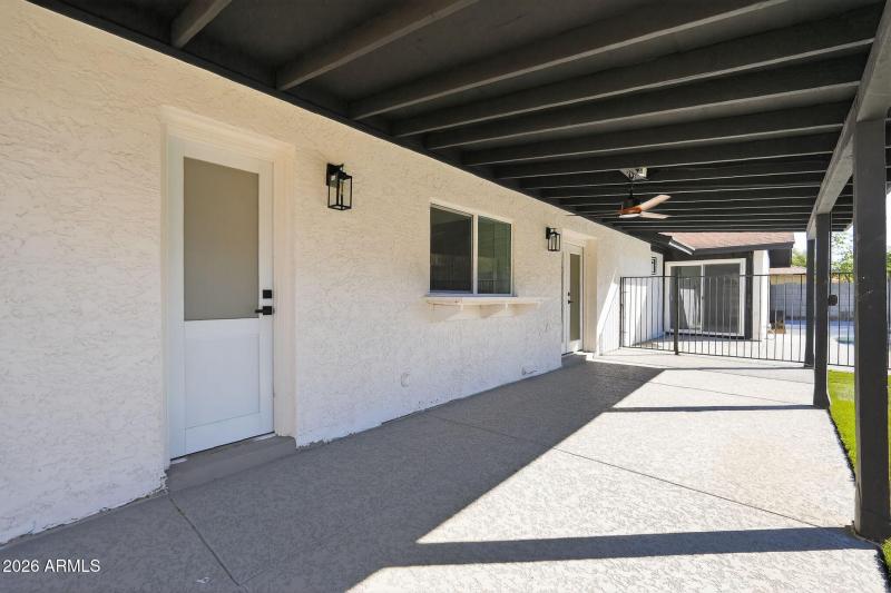 03_9_E_Surrey_Ave_Phoenix_AZ_85022_USA-E