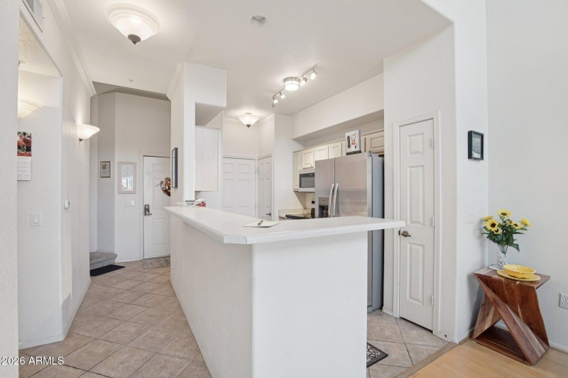 8-web-or-mls-W 1st St-S1303-008