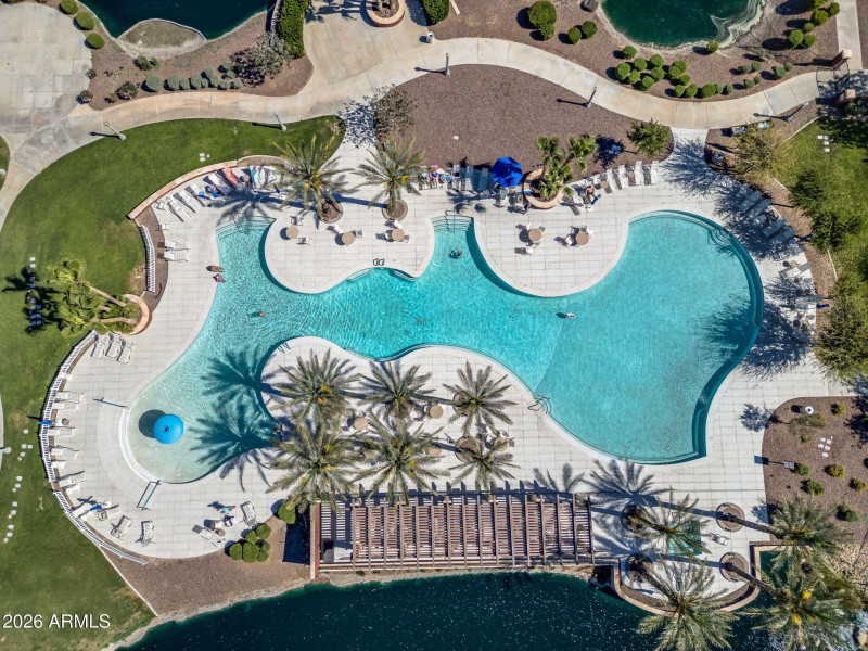 61-web-or-mls-Community-23