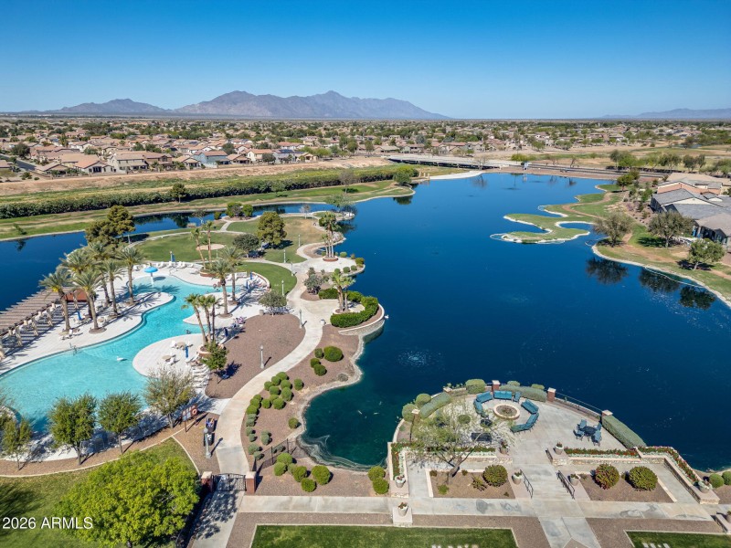 67-web-or-mls-Community-17