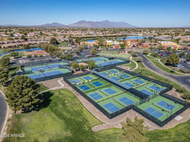 73-web-or-mls-Community-11