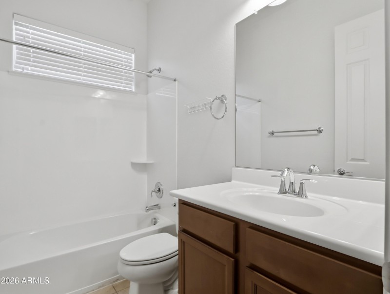 Bedroom 2's En-Suite Bath