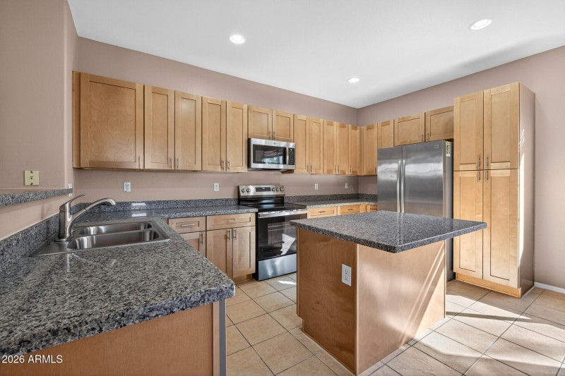 16_15317_W_Jackson_St16_mls