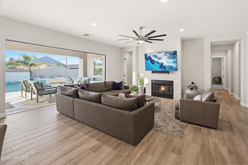 11705 W Red Hawk Dr-7