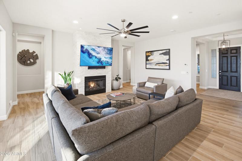 11705 W Red Hawk Dr-10