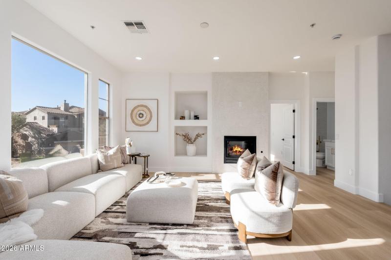 19475 N Grayhawk Drive UNIT 2116 - 06