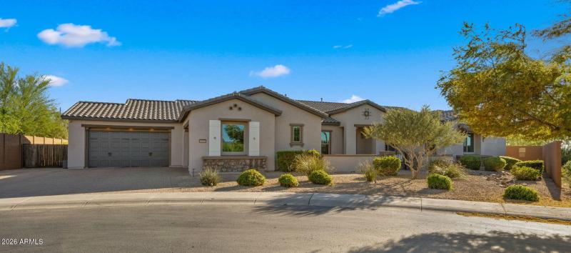 4-web-or-mls-Front yard2