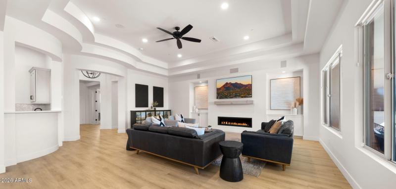 19-web-or-mls-Great Room4