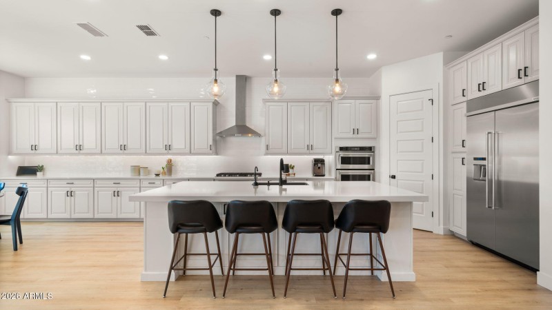 21-web-or-mls-Kitchen2