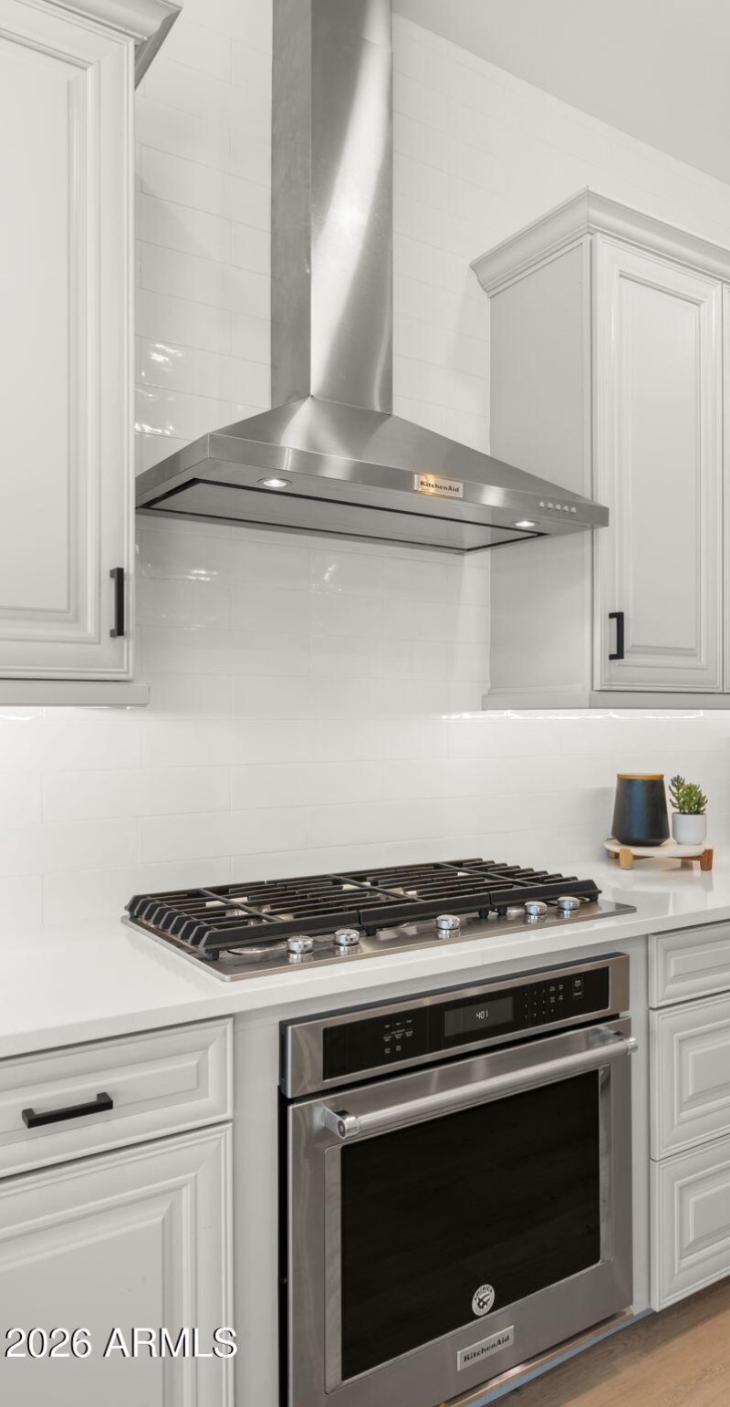 28-web-or-mls-Kitchen9