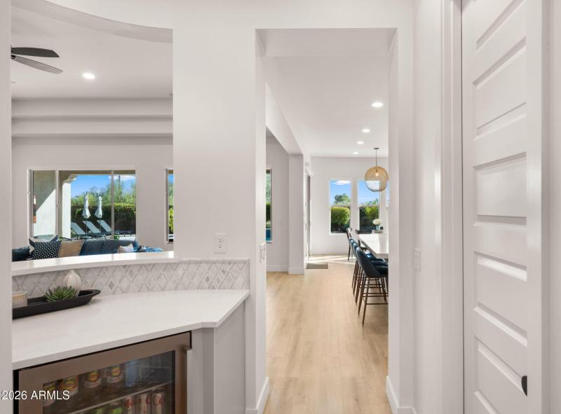 33-web-or-mls-Wet Bar Kitchen View