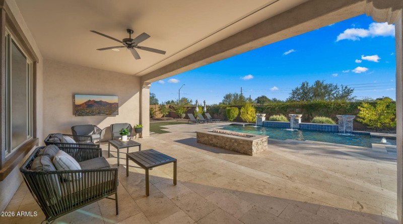 73-web-or-mls-Backyard2