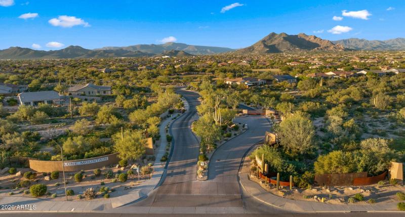 107-web-or-mls-Front Gate2