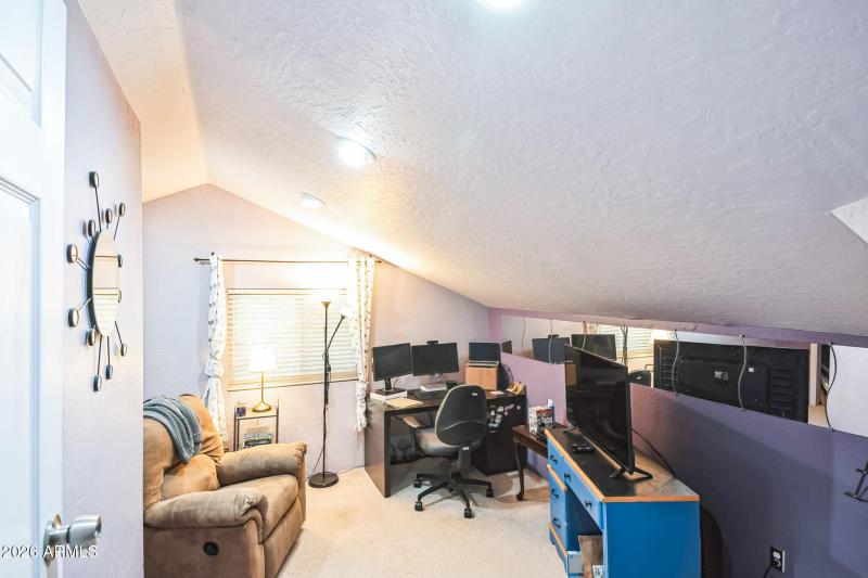 4284_W_Park_Ave_Chandler_AZ_85226_USA-Li