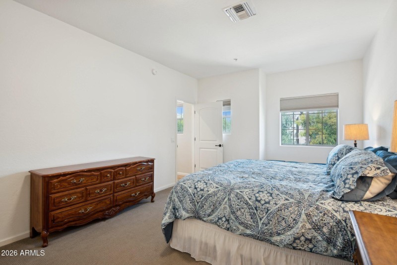 20-web-or-mls-3935-e-rough-rider-rd-r-un