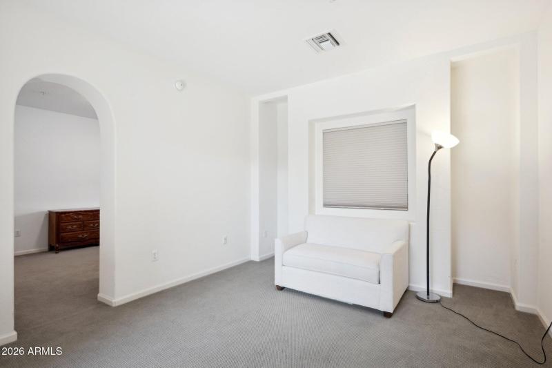 23-web-or-mls-3935-e-rough-rider-rd-r-un