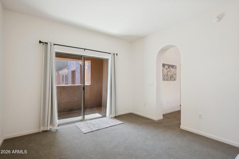 24-web-or-mls-3935-e-rough-rider-rd-r-un