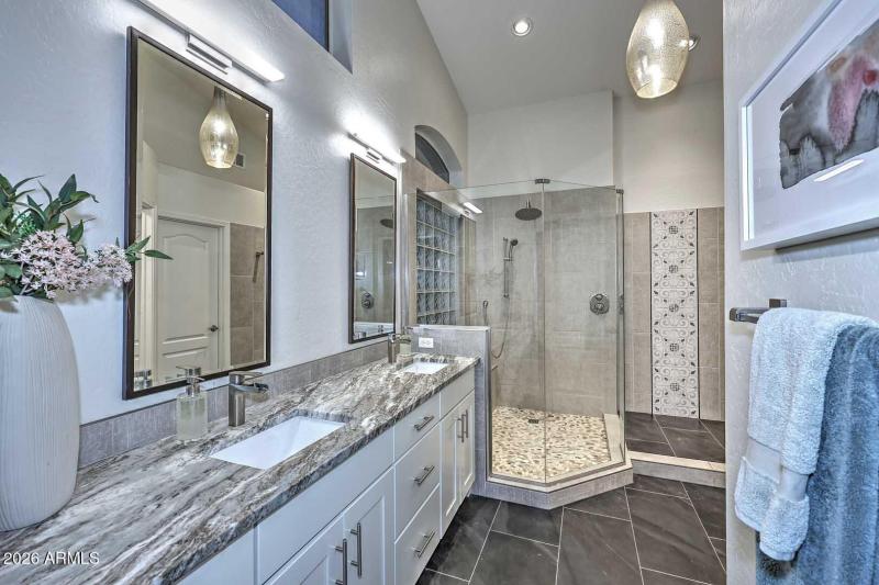 Spa-like primary bath