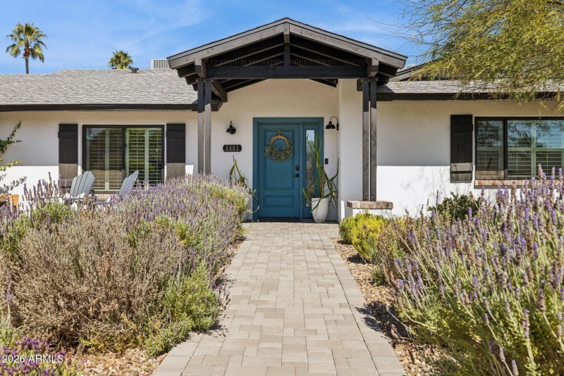 11-web-or-mls-5402-e-corrine-dr