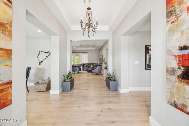 12-web-or-mls-5402-e-corrine-dr