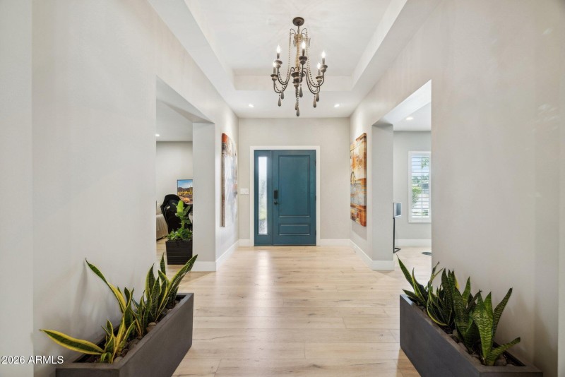 13-web-or-mls-5402-e-corrine-dr