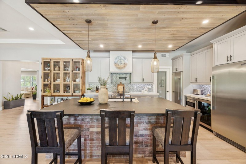 28-web-or-mls-5402-e-corrine-dr