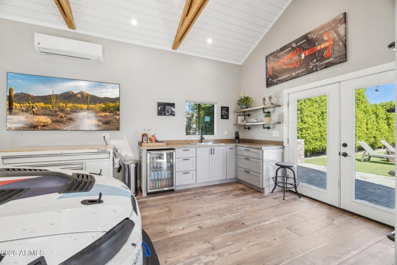 72-web-or-mls-5402-e-corrine-dr