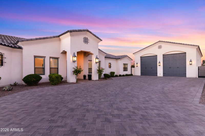 29_3414 e gable cir - twilight-2