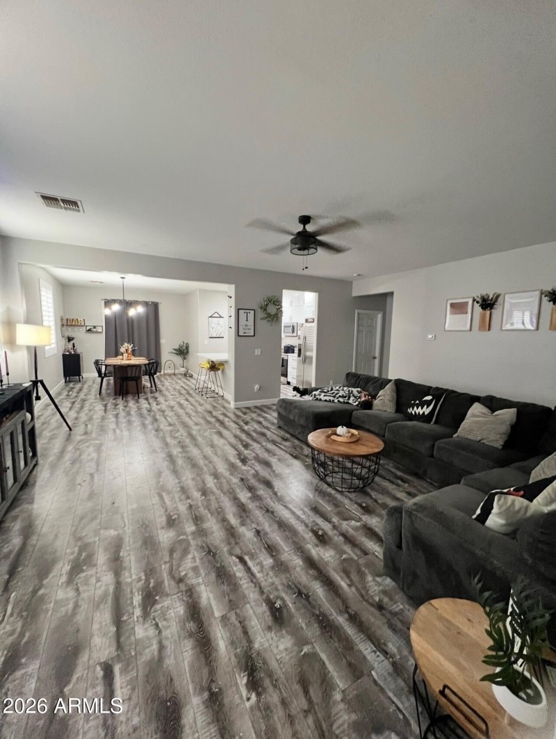 824C1CBF-27F0-4E42-927B-AAD3A71E5A1B