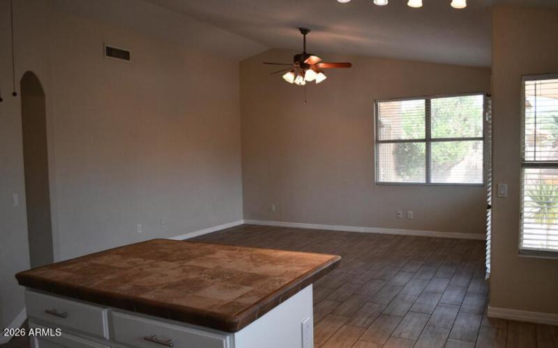 07-1476 E Silver Creek Road