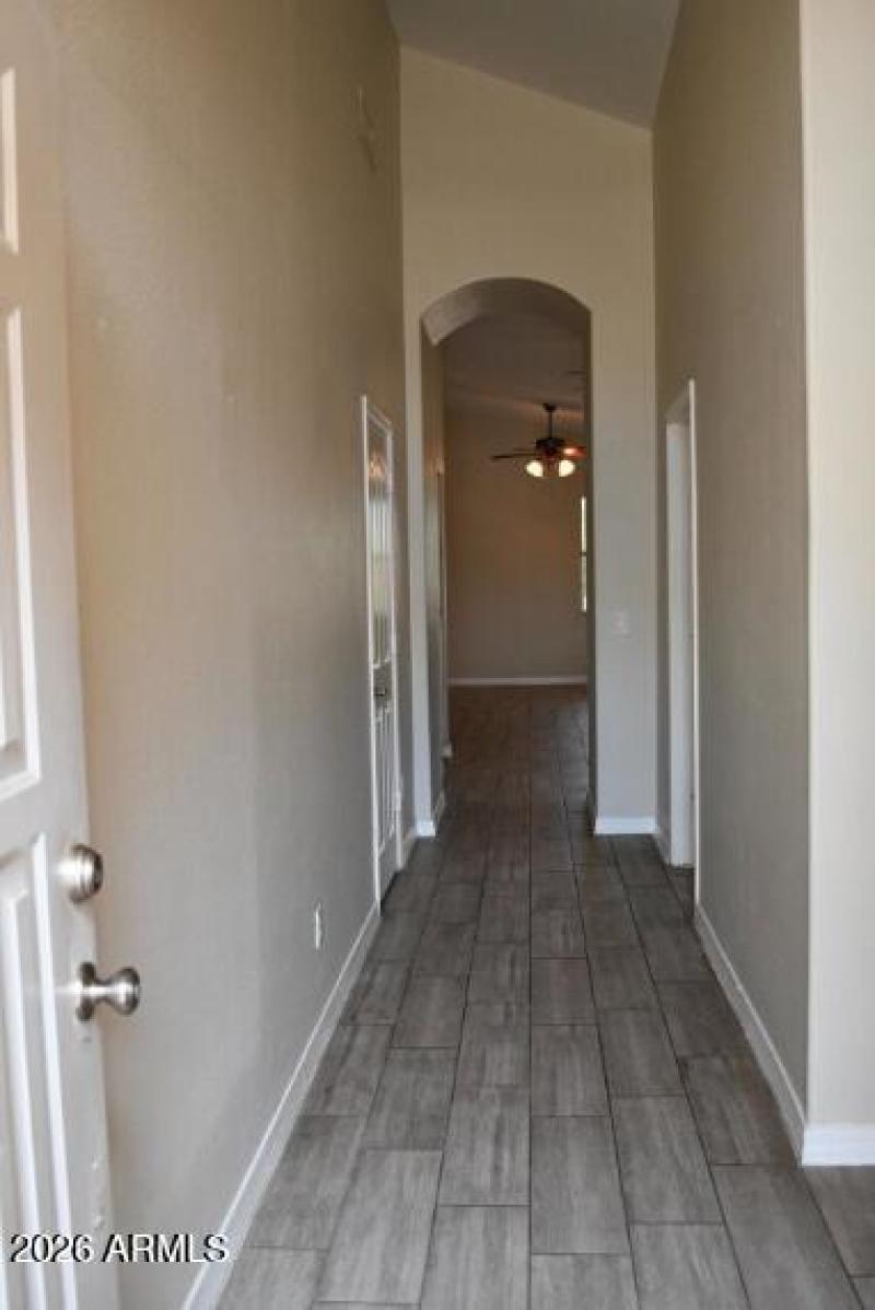 08-1476 E Silver Creek Road