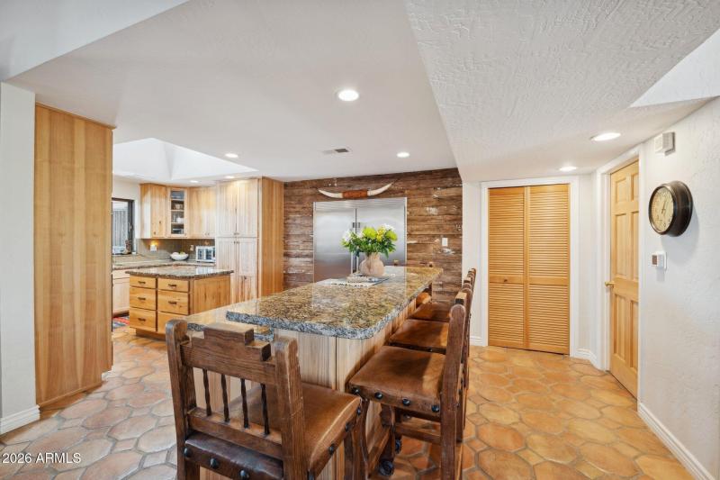 16-web-or-mls-40205-n-26th-st