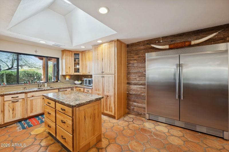 24-web-or-mls-40205-n-26th-st