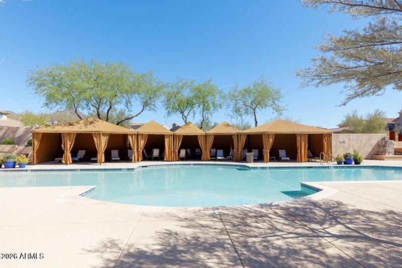 WR Community Play Pool and Cabanas