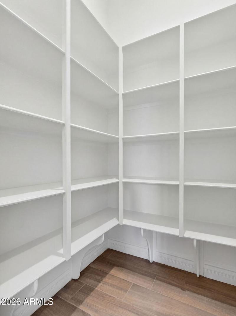 58-web-or-mls-57-web-or-mls-33E Mead Dr-