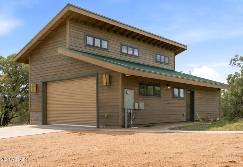 Fin Garage & Gst Qtrs Ext fr NE